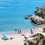 Puerta De Carabeo Nerja